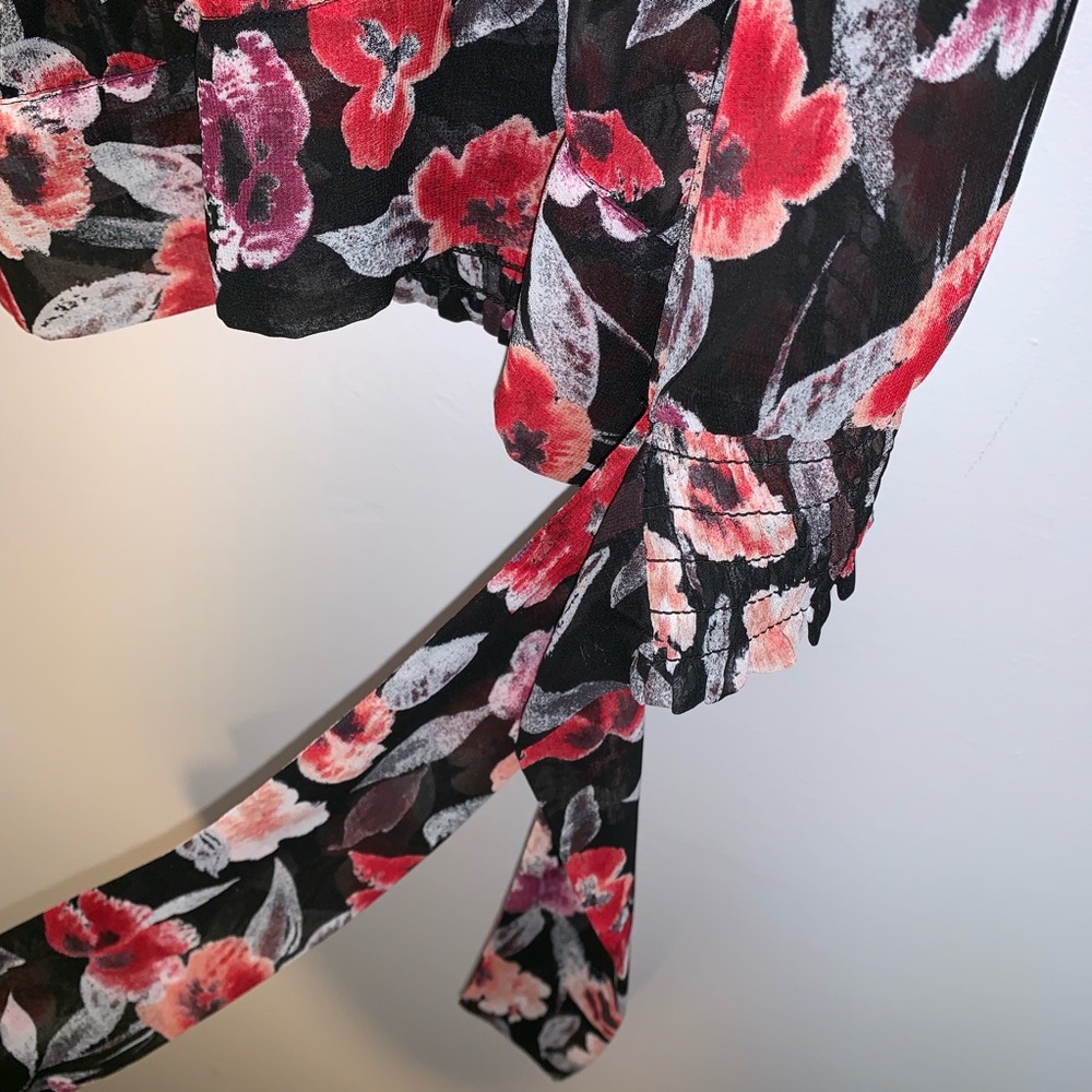 Loft Floral Blouse - Picture 3 of 5